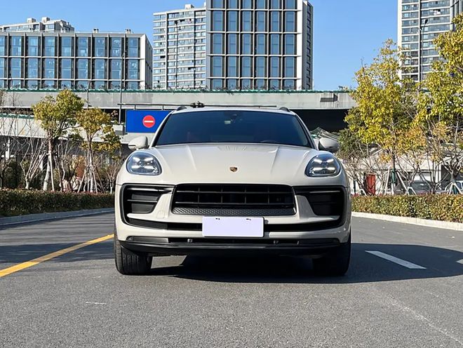 25-30万预算新理想L7还是二手保时捷Macan？(图2)