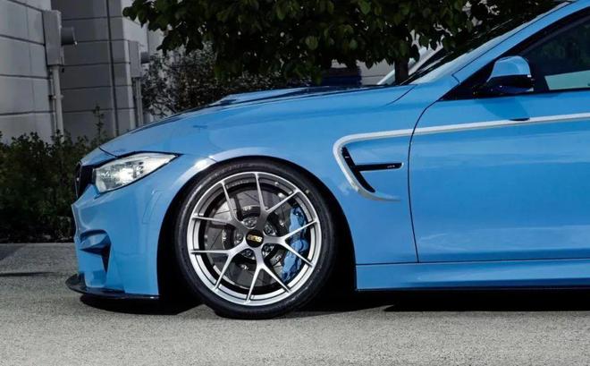 MPower和911配置拉满？BBSFI-REVO酷乐汽车(图4)