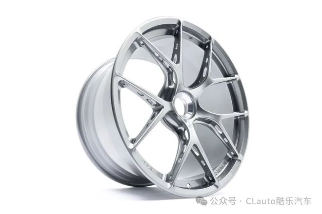MPower和911配置拉满？BBSFI-REVO酷乐汽车(图8)