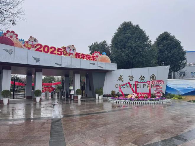 开飞机、高铁乘模拟军舰上宇宙飞船……4个地方让娃娃体验上天下海(图40)