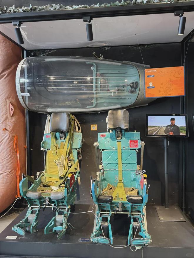 开飞机、高铁乘模拟军舰上宇宙飞船……4个地方让娃娃体验上天下海(图36)