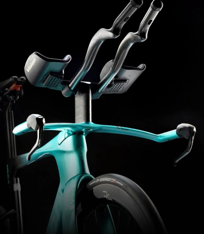 新闻｜Bianchi新款计时车登场世巡赛圈刹时代正式落幕(图2)
