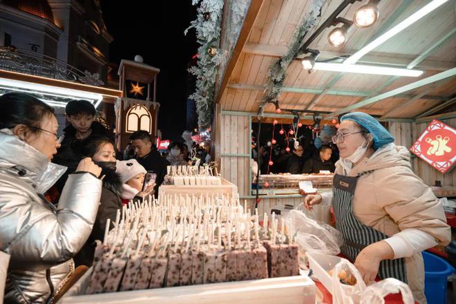 “跨年飘雪津湾夜”：天津首现“北欧小镇风”开启冰雪跨年新体验(图7)
