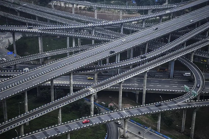 “揸得慢”正摧毁数十万亿的中国公路基建(图3)