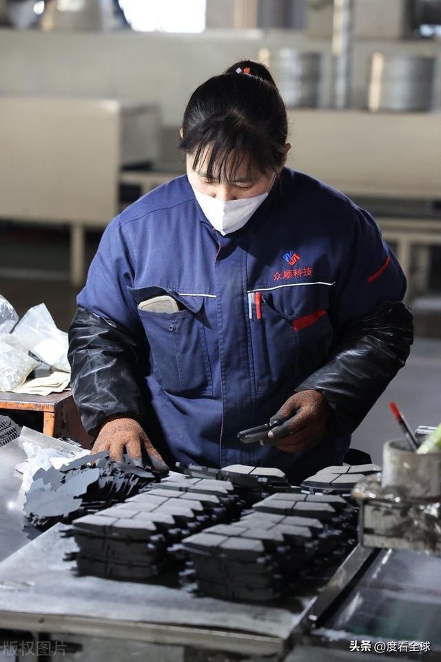 山东滨州刹车片火爆全球！新能源浪潮中订单不断产销两旺！(图8)
