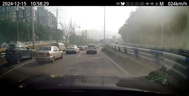 星途追风频现“幽灵刹车”拿车主生命当儿戏？(图2)