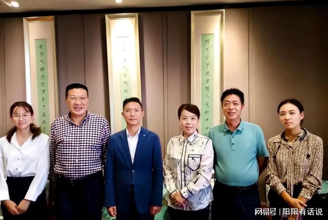 云昊和许家妮妮发文悼念许舅舅三周年杜大娘卖开封杞县大蒜(图5)