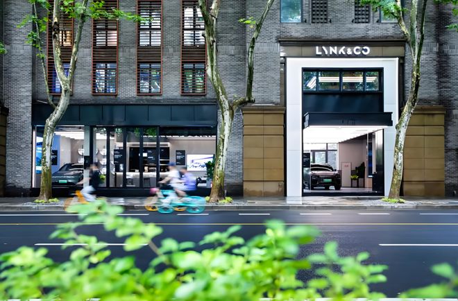 奶爸车的政治经济学：二胎政策、中产焦虑与领克900精准命中的时代情绪(图8)