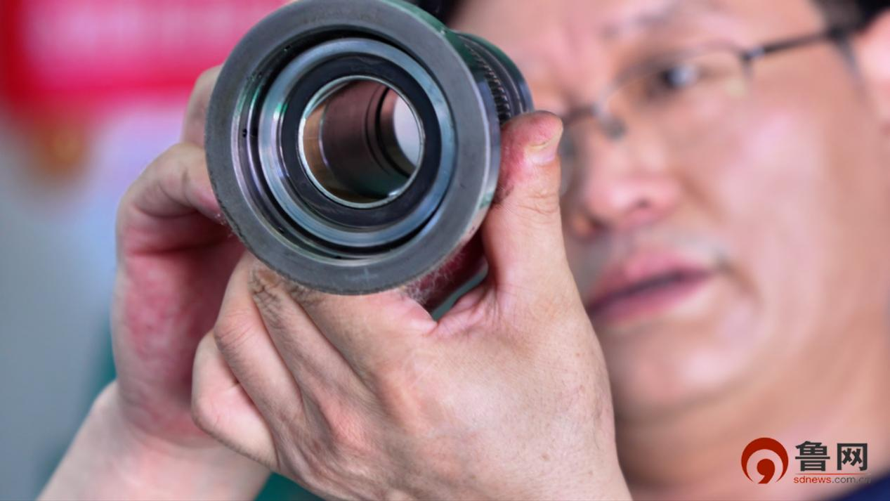 攻坚克难三十载筑梦领航“匠心路”——记2025年新晋全国劳模莒县晨宇汽车销售服务有限公司技术经理刘兰普(图3)