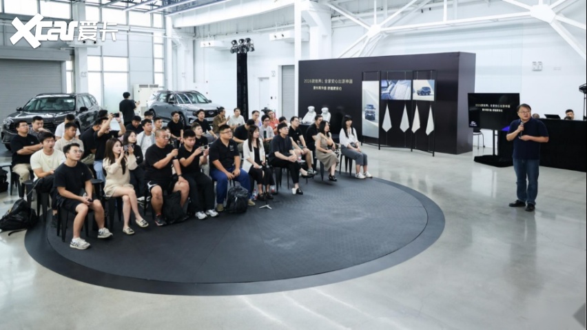 不卷价格卷价值2026款福特锐界L亮相中配起即享方向盘加热及二排座(图2)