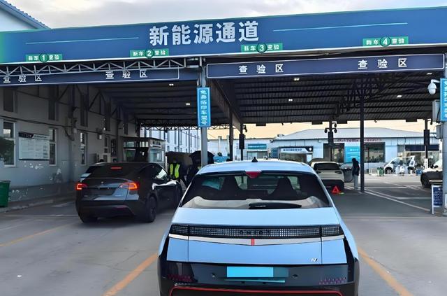 新能源几年年检一次车？2025年最新解析：周期流程避坑(图1)