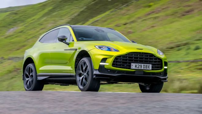 超能打的阿斯顿·马丁DBX707来一台试试？(图7)