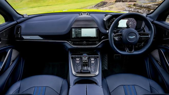 超能打的阿斯顿·马丁DBX707来一台试试？(图16)