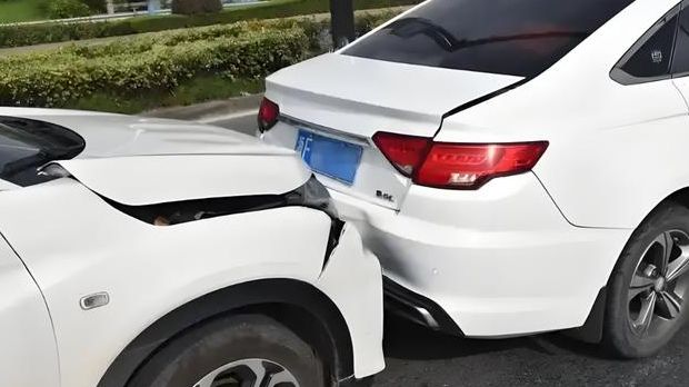 静音、环保、少黑粉！这款刹车片如何解决车主的三大痛点？(图1)