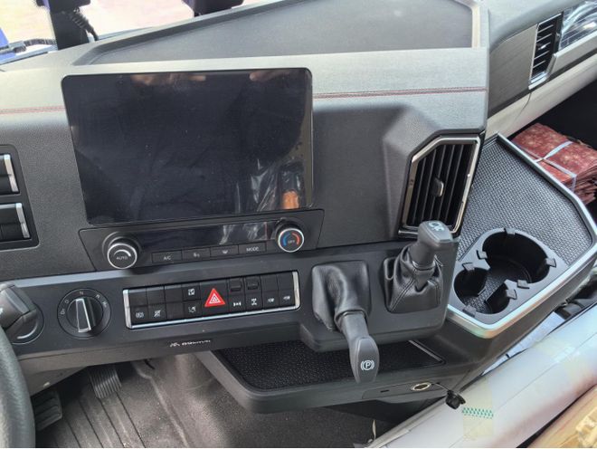 25个月100万公里无大修！这款燃气牵引车凭啥这么牛？(图10)