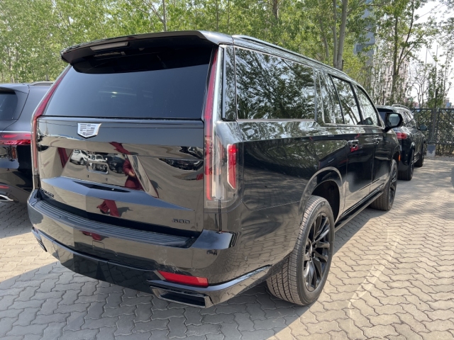 2026款凯雷德62L加长运动铂金感受它的非凡魅力(图2)