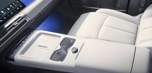 最美比亚迪轿跑溜背式车身+激光雷达性能卓越、续航持久(图6)