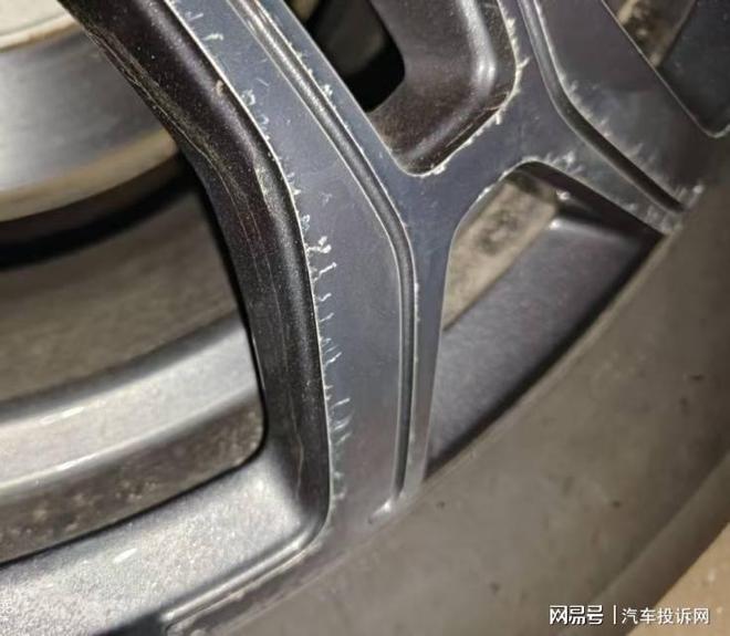 新车锈迹与异响问题记录：BJ40车主反映的故障情况(图2)