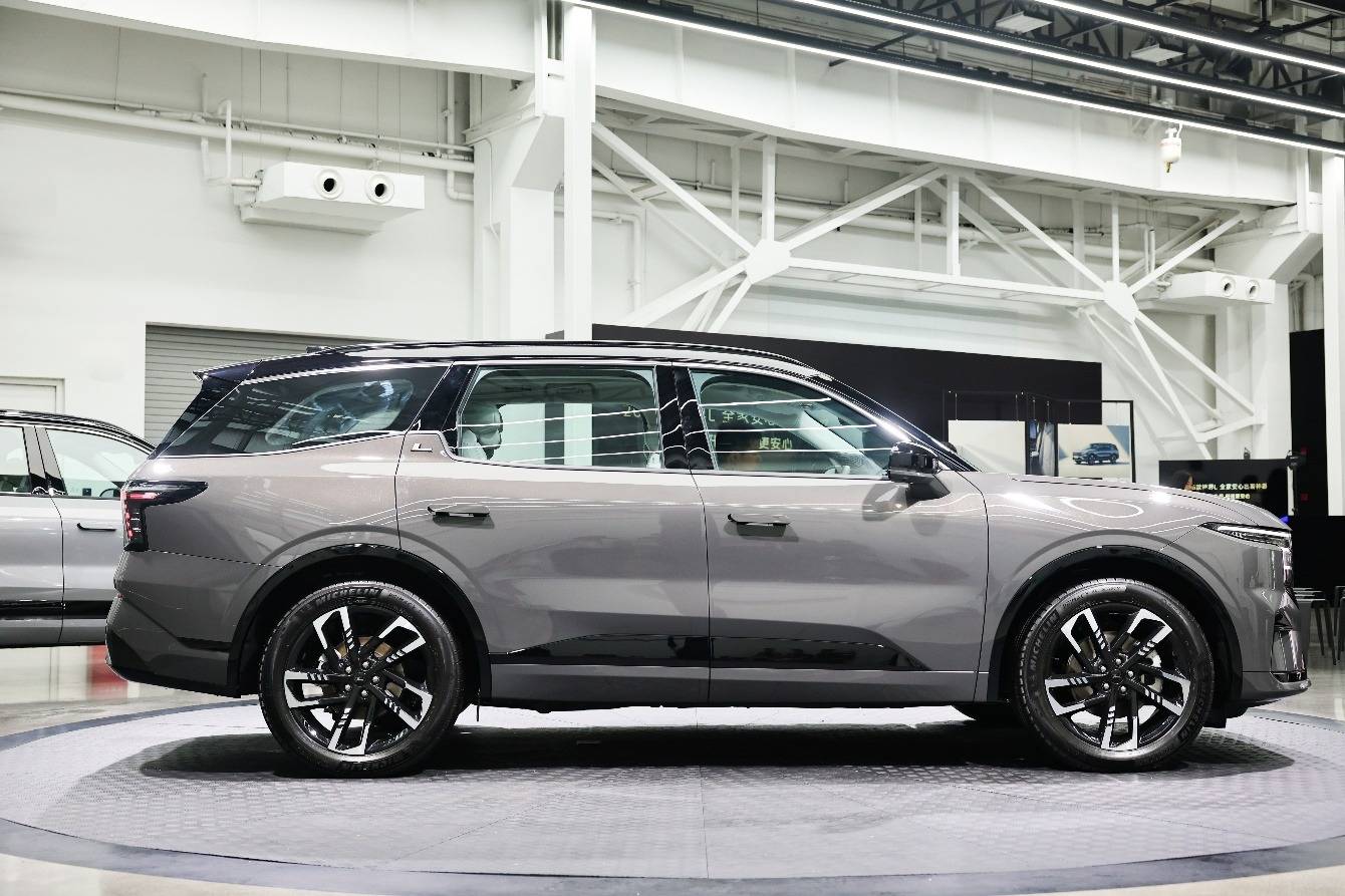 配置全面升级二排头等舱26款福特锐界L亮相！(图7)