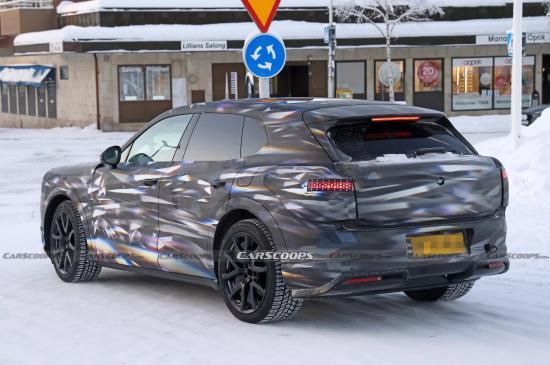 宾利第二款SUV最新谍照曝光有望2026年发布(图5)