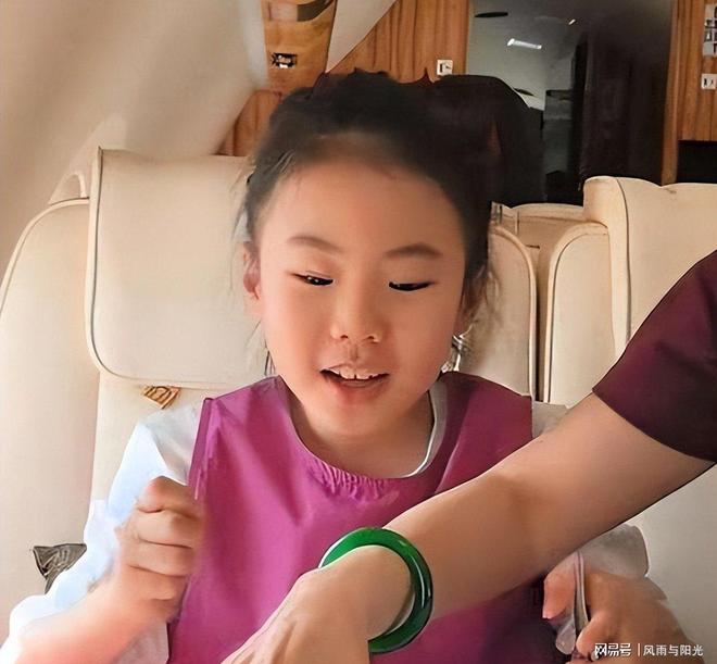 王楠没想到她偏心养大、不让打乒乓球的儿子如今成全家的骄傲(图8)