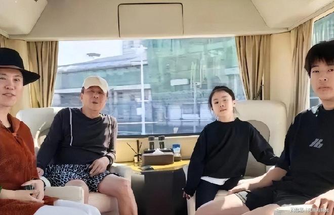 王楠没想到她偏心养大、不让打乒乓球的儿子如今成全家的骄傲(图19)