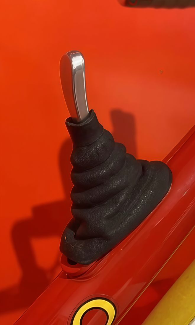 当意大利双星交汇:梅花和法拉利在1986年就搞出了这么个齿轮变速牙盘的公路车(图12)