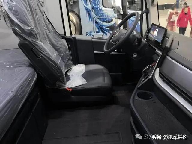 重汽豪沃KS“大战”东风天龙KH！2026谁最当红？(图5)