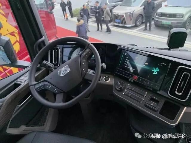 重汽豪沃KS“大战”东风天龙KH！2026谁最当红？(图6)