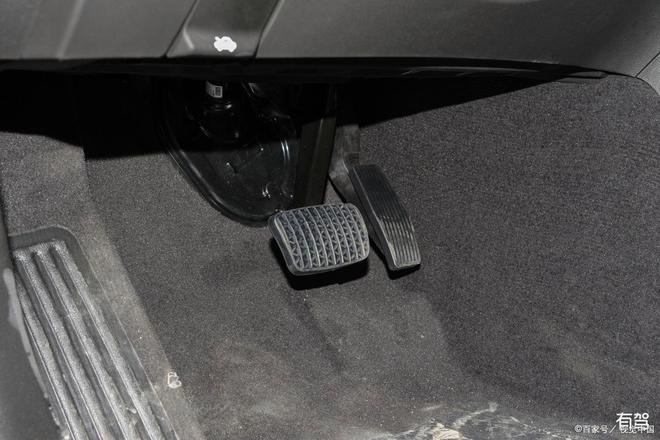 刹车有异响你的爱车该换刹车片了？(图2)