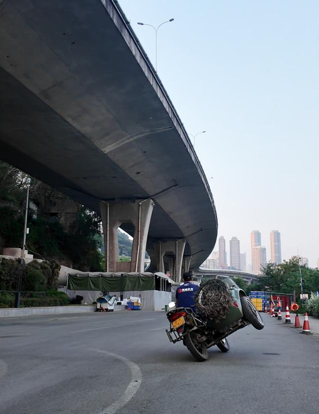 张雪身后的摩帮江湖(图10)